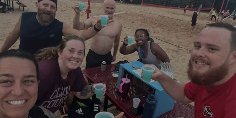 Beach Spotlight: That’s What She Set Team